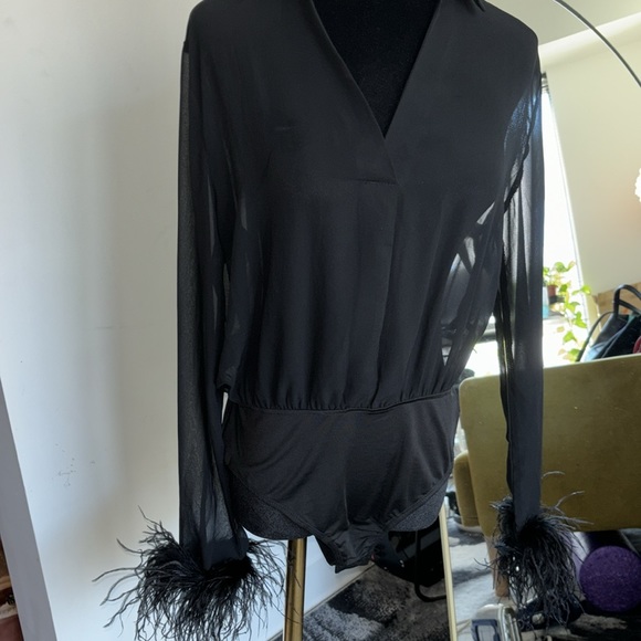 Akira Sheer Ostrich Feather Bodysuit Size L - Picture 3 of 6